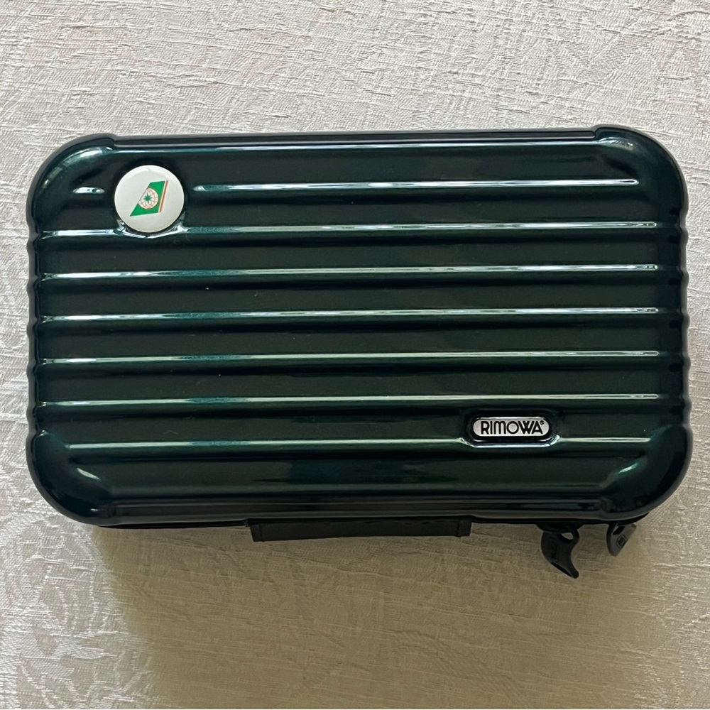 New! Rimowa Eva Air Emerald Green Travel Toiletry Case + Bonus Socks